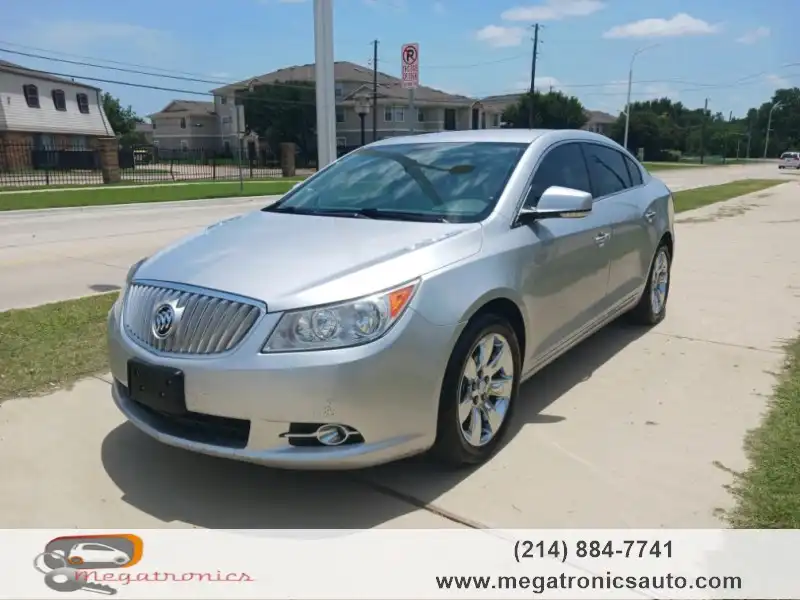 2011 Buick LaCrosse CXS's photo