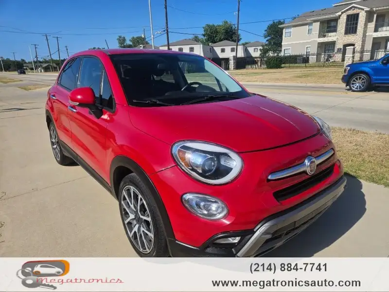2016 FIAT 500X Trekking Plus's photo