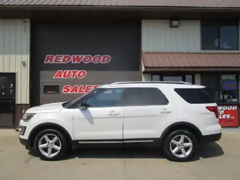2016 Ford Explorer XLT 4WD's photo