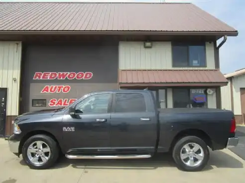 2016 RAM 1500 Big Horn 4x4 Crew Cab 5'7's photo