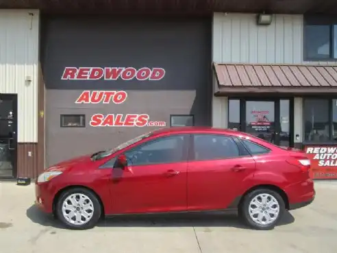 2012 Ford Focus Sedan SE's photo