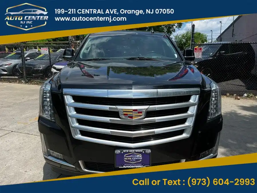 2019 Cadillac Escalade AWD Luxury's photo