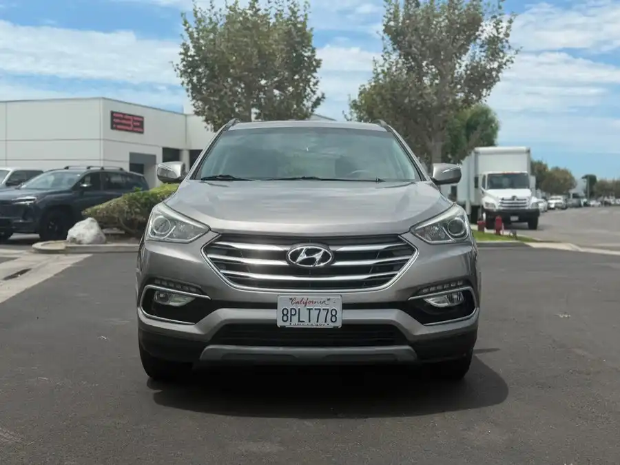 2018 Hyundai Santa Fe Sport's photo