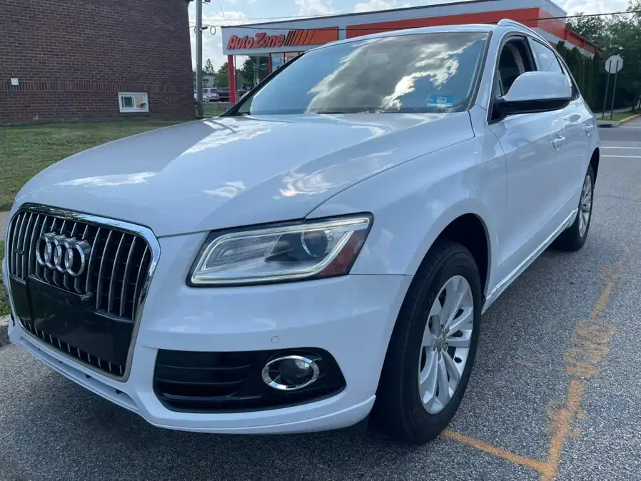 2016 Audi Q5 2.0T quattro tiptronic Premium Plus's photo