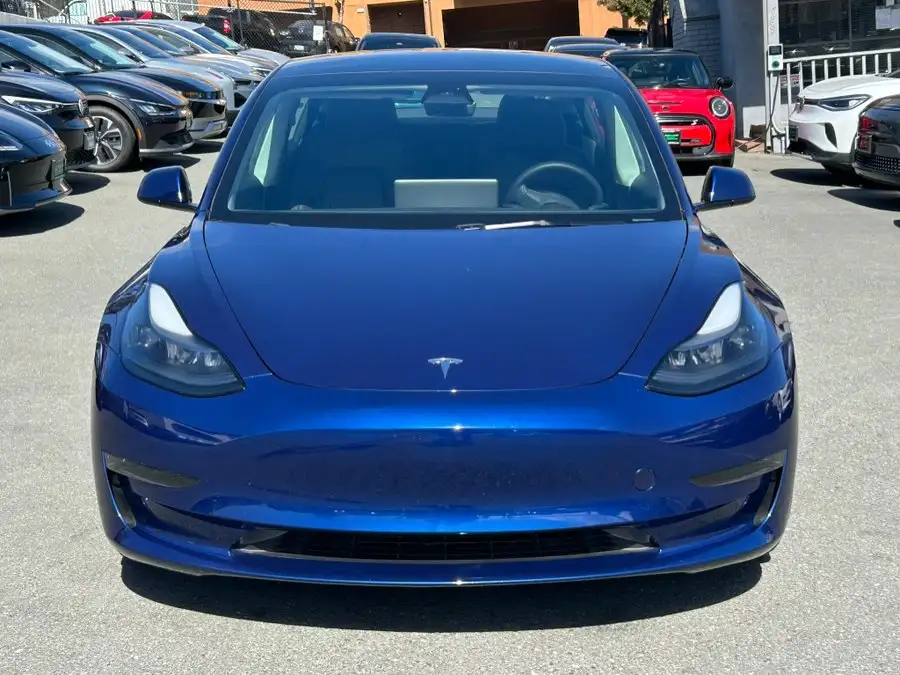 2023 Tesla Model 3 Base's photo