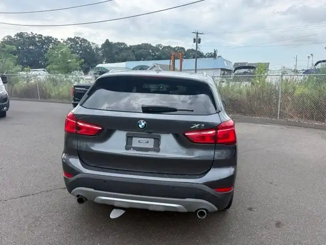 2017 BMW X1 xDrive28i's photo