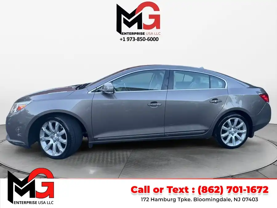 2012 Buick LaCrosse Touring's photo