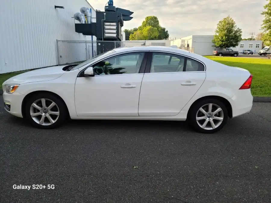 2016 Volvo S60 T5 Drive-E FWD Premier's photo