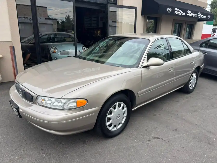 2000 Buick Century Custom's photo