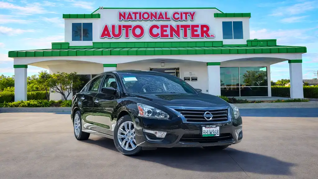 2015 Nissan Altima 2.5 S's photo