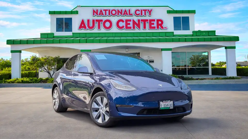 2023 Tesla Model Y Long Range Dual Motor All-Wheel Drive's photo