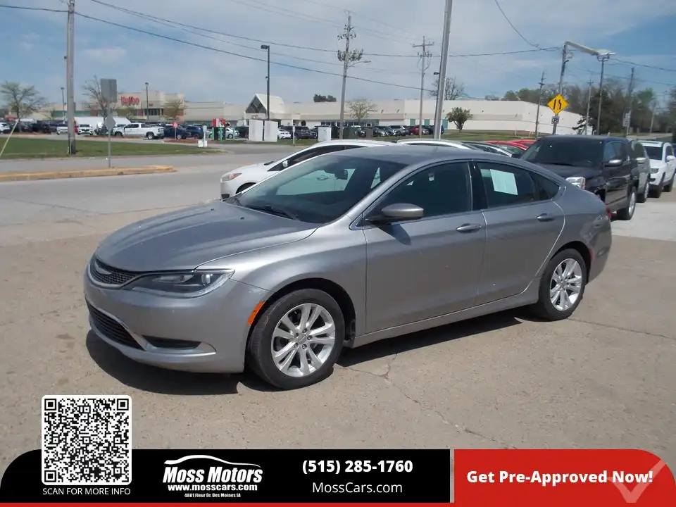 2016 Chrysler 200 Limited's photo