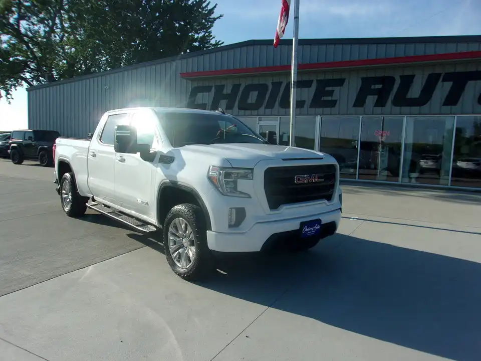 2020 GMC Sierra Elevation 4WD Crew Cab Standard Box's photo