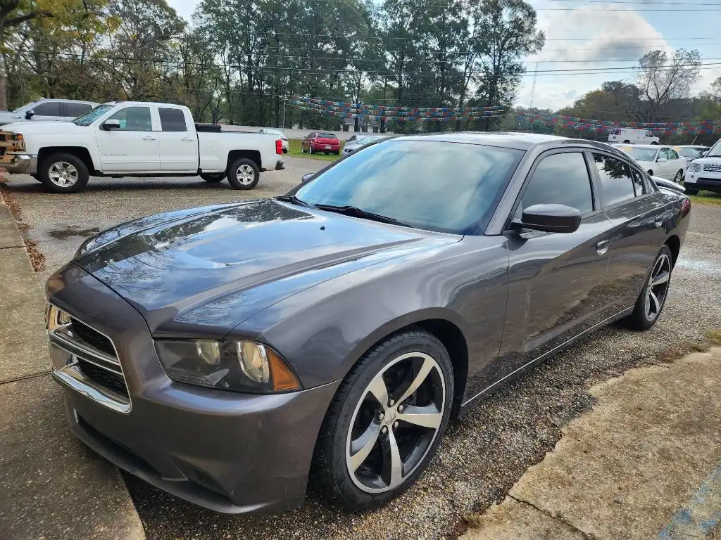 2014 Dodge Charger R/T Plus's photo