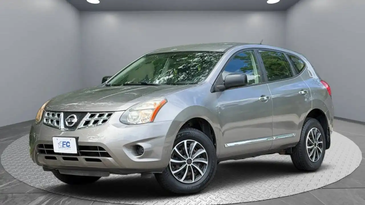 2014 Nissan Rogue Select S AWD's photo