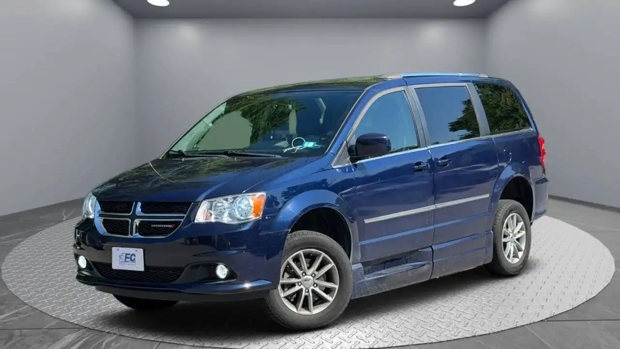 2015 Dodge Grand Caravan SXT Plus's photo