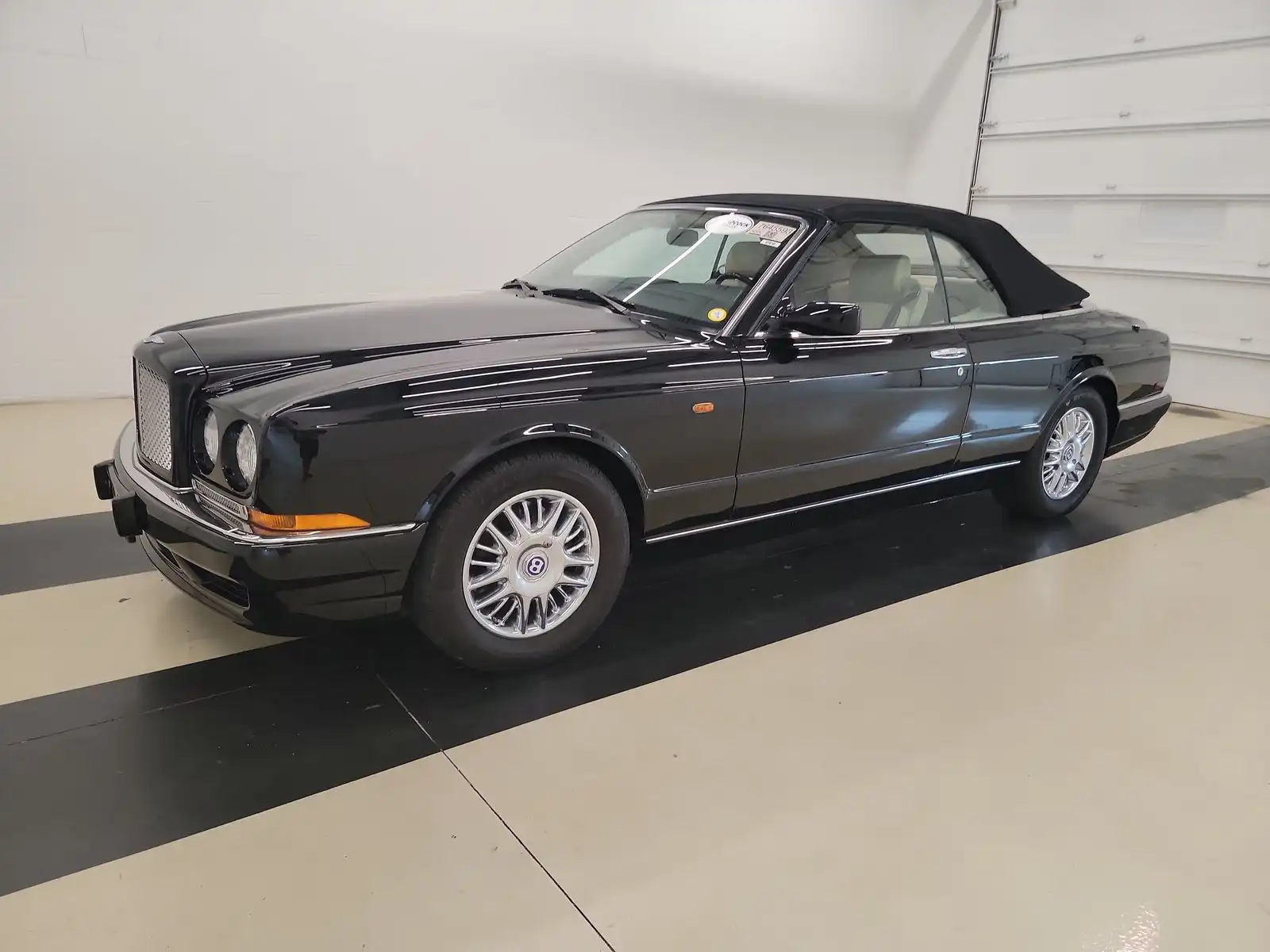 2000 Bentley Azure Base's photo