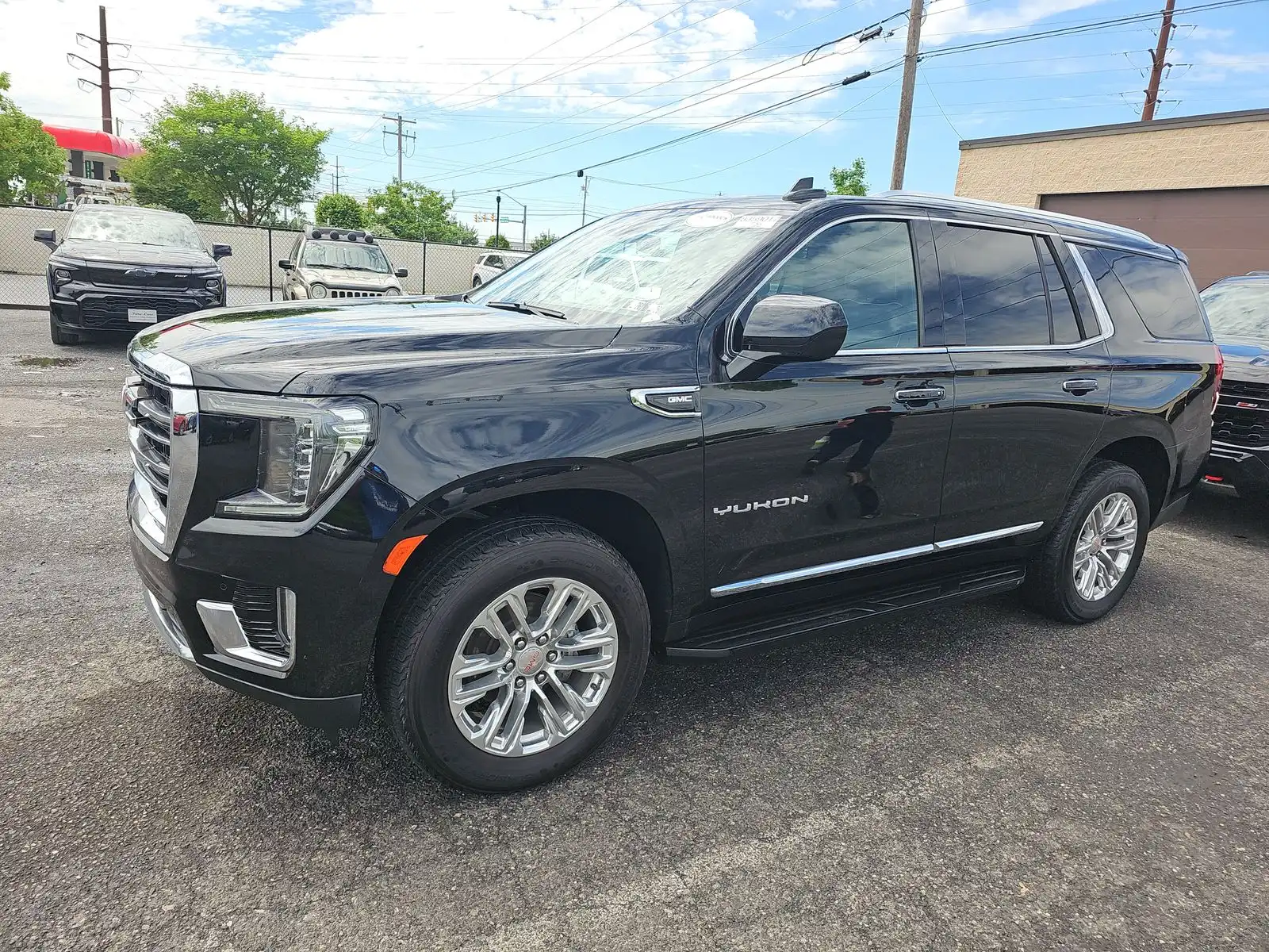 2024 GMC Yukon SLT 4WD's photo