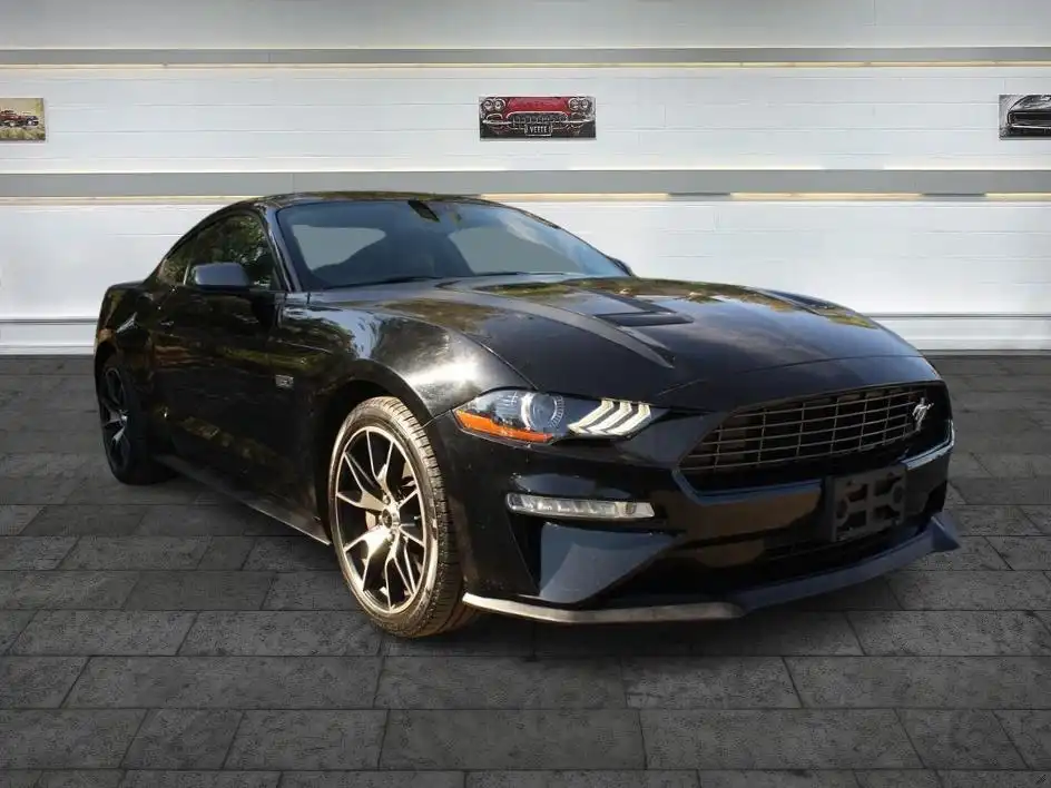 2020 Ford Mustang EcoBoost Coupe Premium's photo