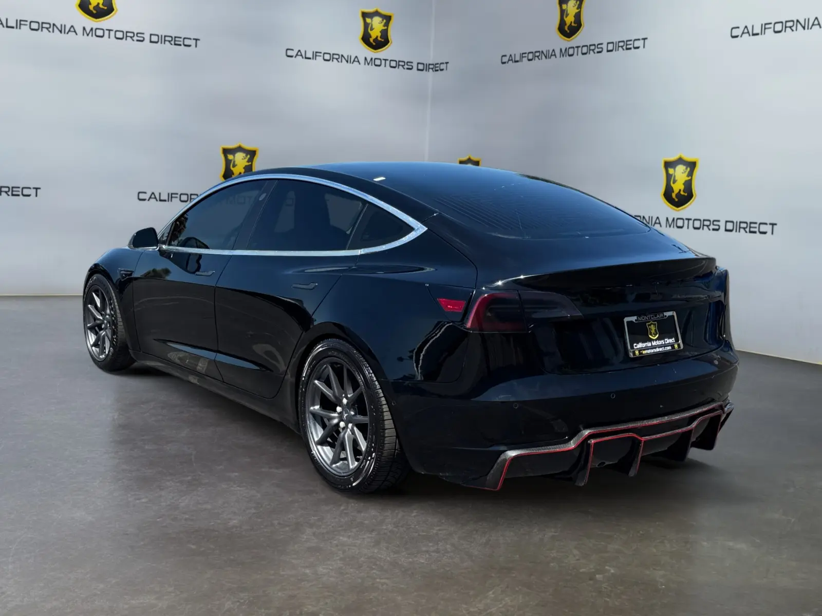 2018 Tesla Model 3 Long Range photo 3