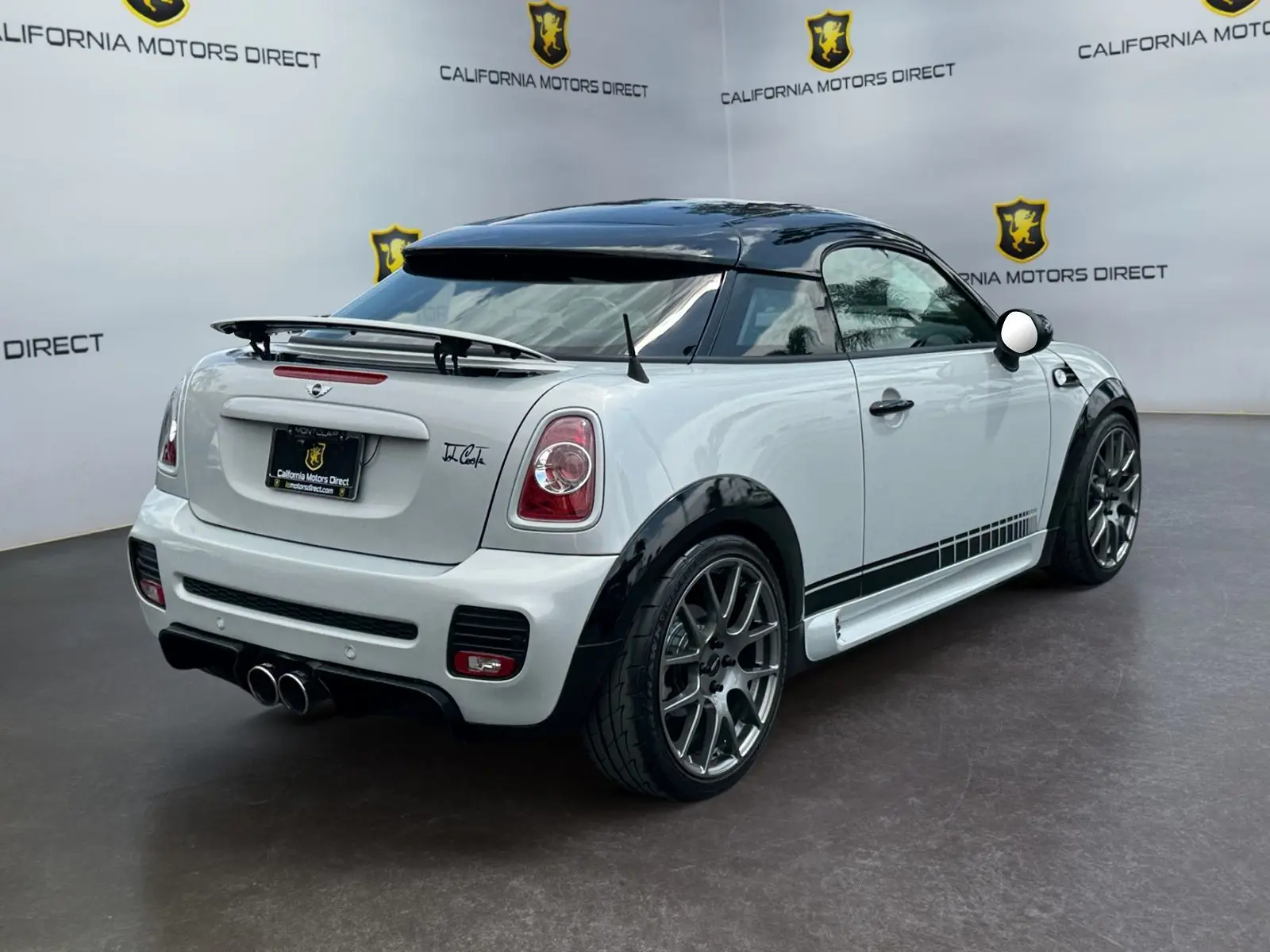2015 MINI Cooper S photo 5