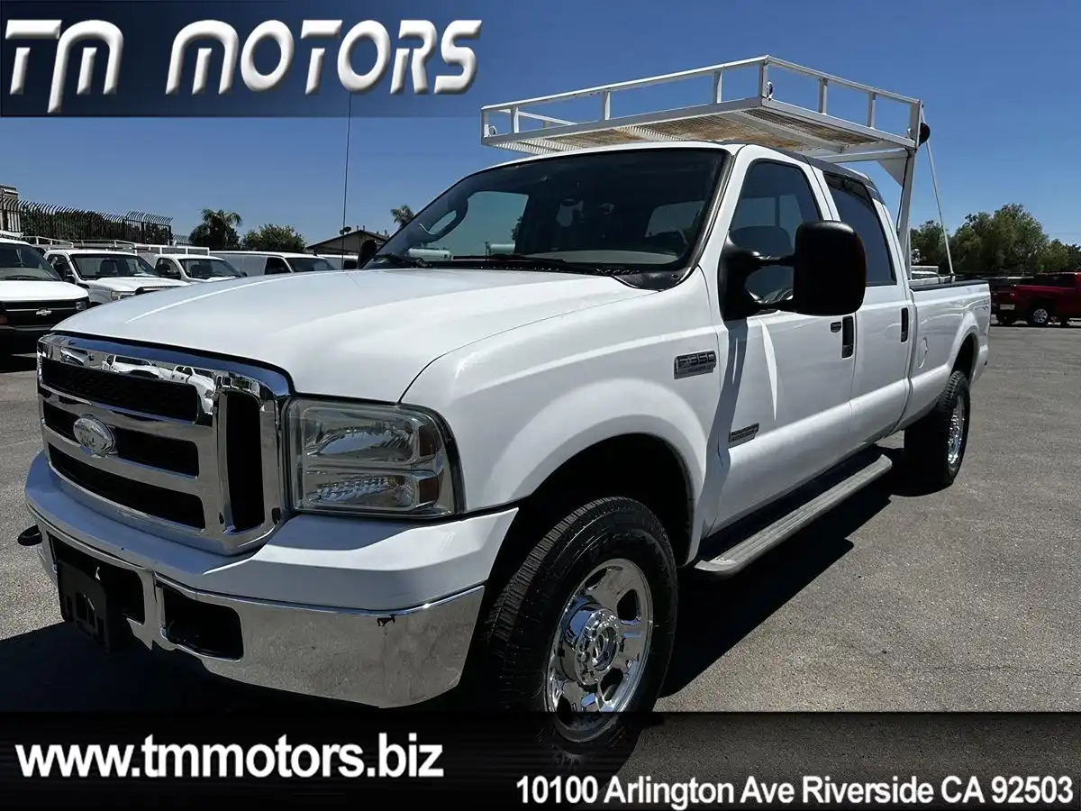 2005 Ford F-350 XLT 4x4 Crew Cab SWB's photo