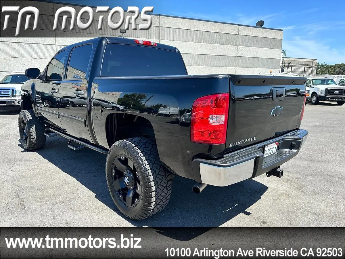 2013 Chevrolet Silverado 1500 LT Crew Cab photo 4