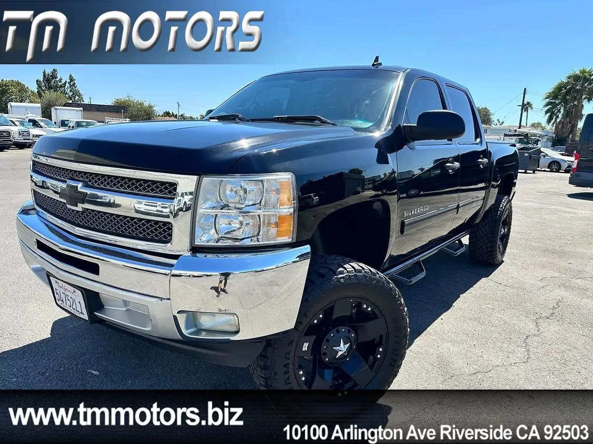 2013 Chevrolet Silverado 1500 LT Crew Cab photo 1
