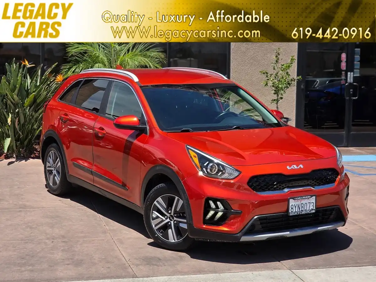2022 Kia Niro LXS's photo