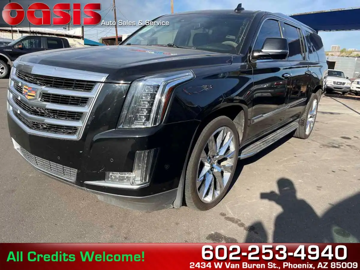 2017 Cadillac Escalade ESV AWD Luxury's photo
