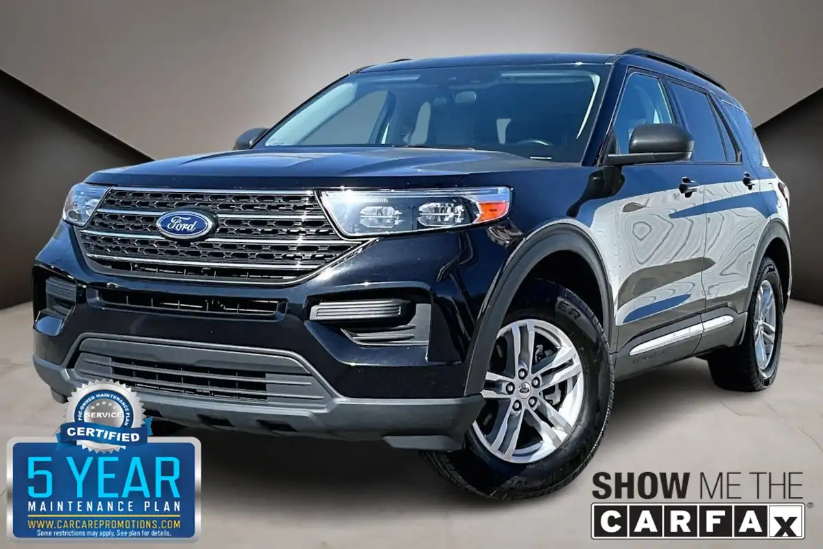 2023 Ford Explorer XLT 4WD's photo