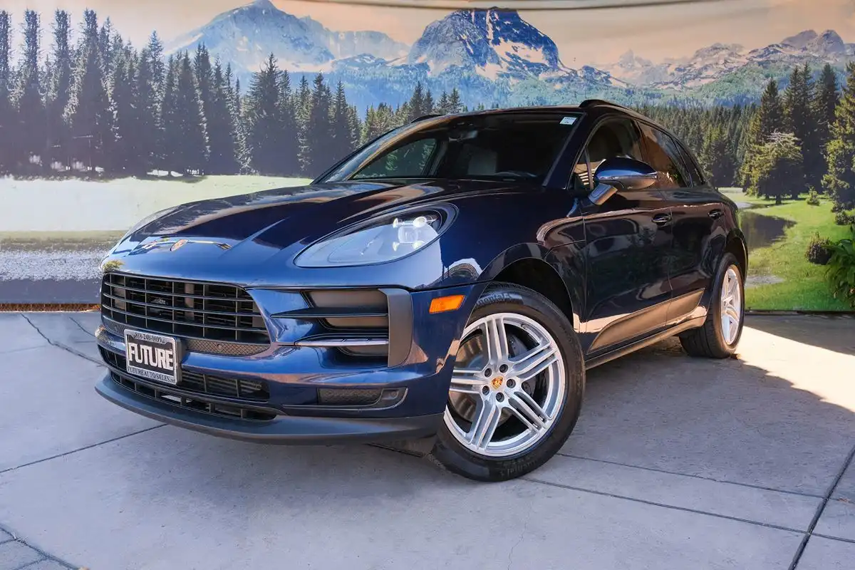 2020 Porsche Macan Base's photo