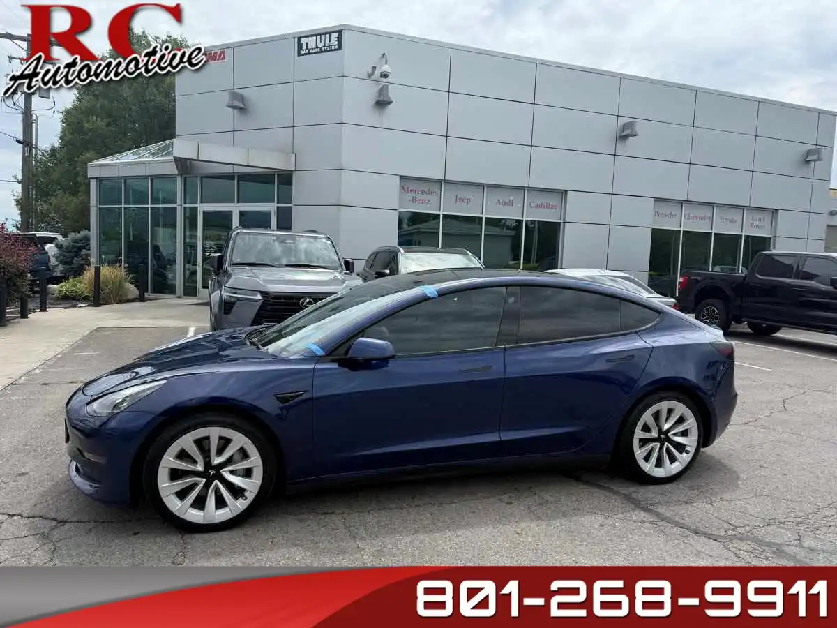 2022 Tesla Model 3 Long Range Dual Motor All-Wheel Drive's photo