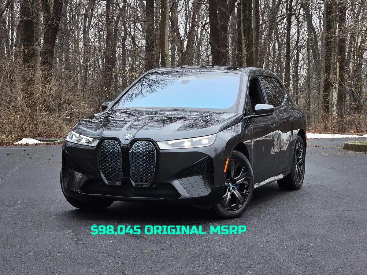 2024 BMW iX xDrive50's photo