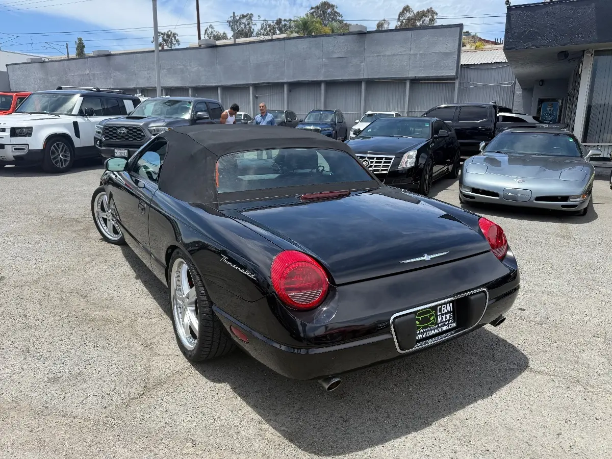 2002 Ford Thunderbird Deluxe photo 5