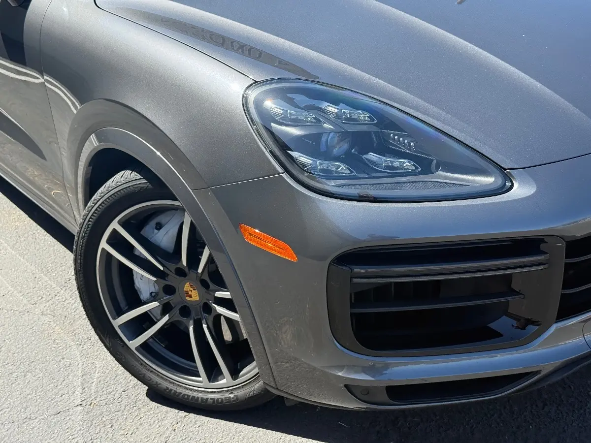 2019 Porsche Cayenne Turbo photo 5