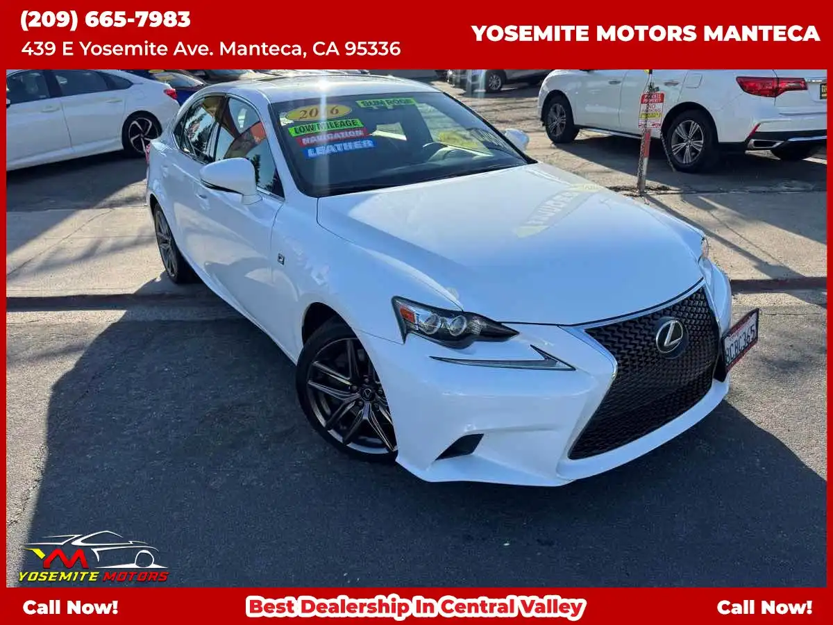 2016 Lexus IS 350 200t's photo