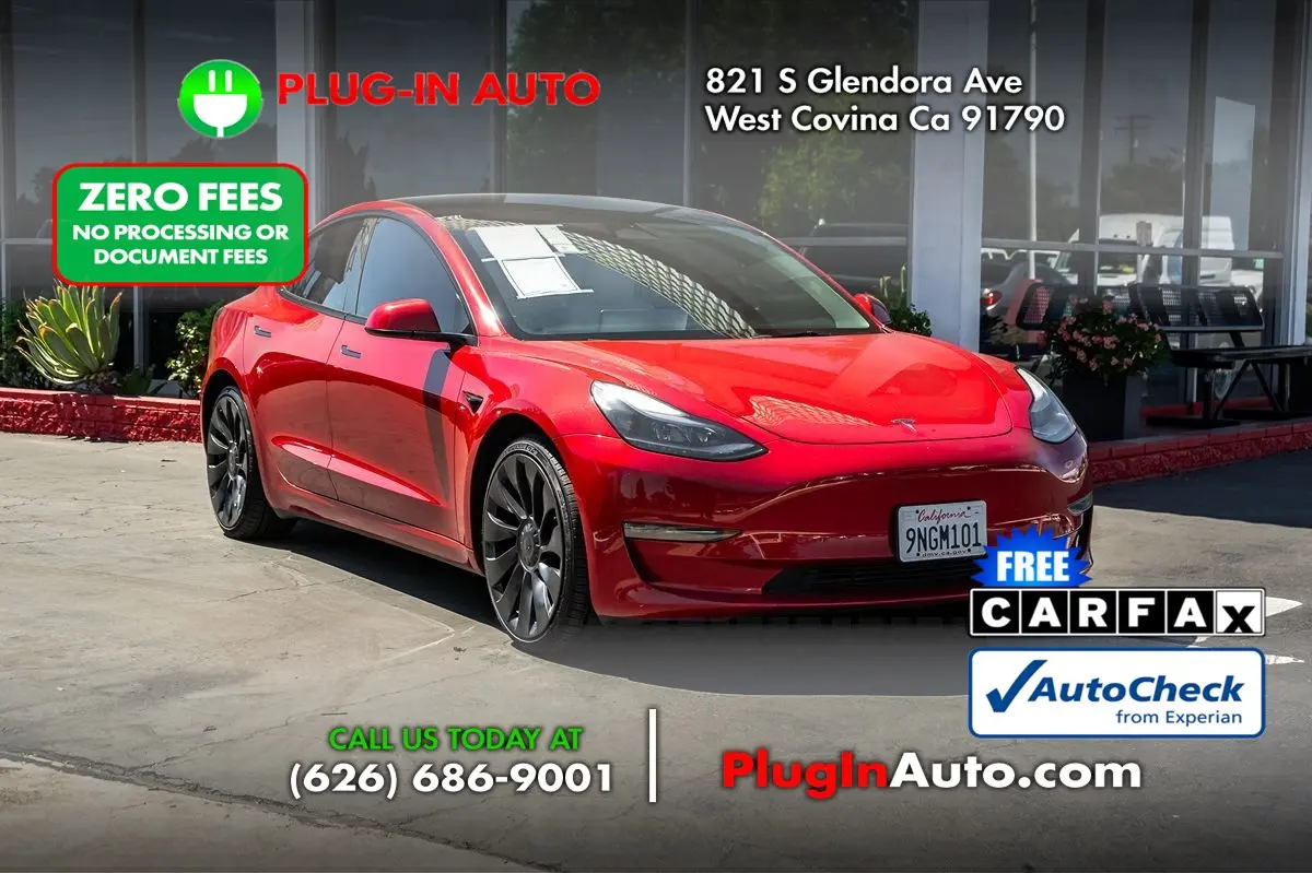 2023 Tesla Model 3 Performance photo 3