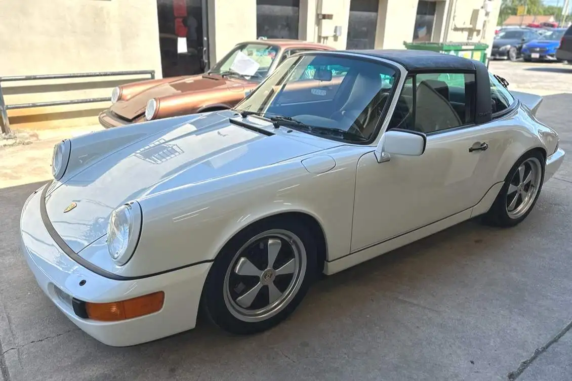 1990 Porsche 911's photo
