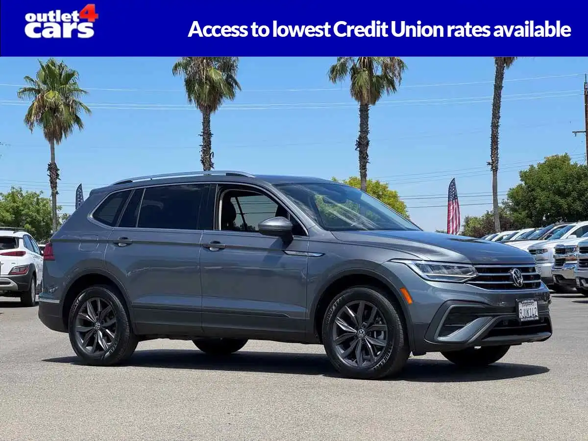 2024 Volkswagen Tiguan 2.0T SE 4Motion's photo