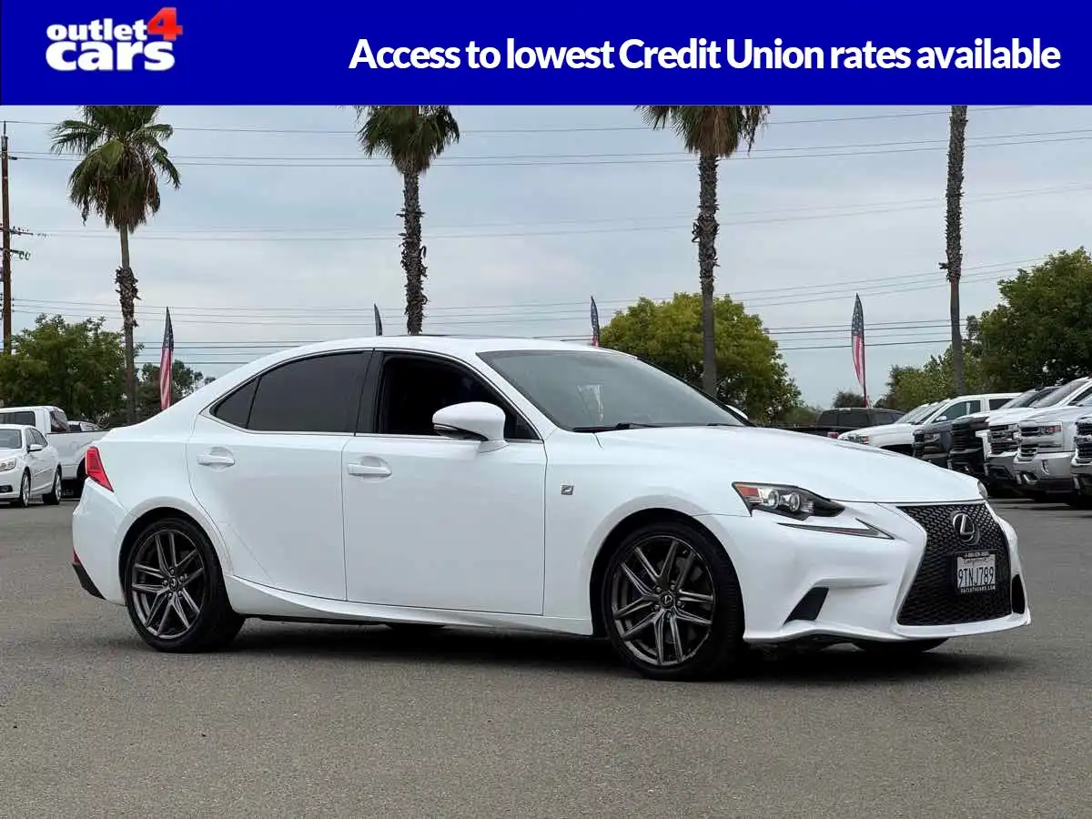 2016 Lexus IS 350 200t's photo