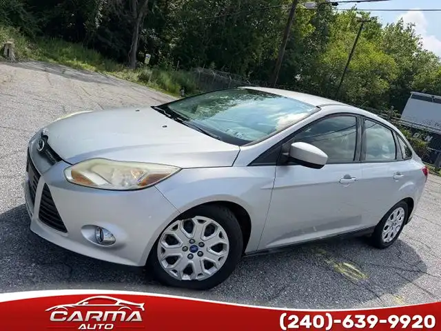 2012 Ford Focus Sedan SE's photo