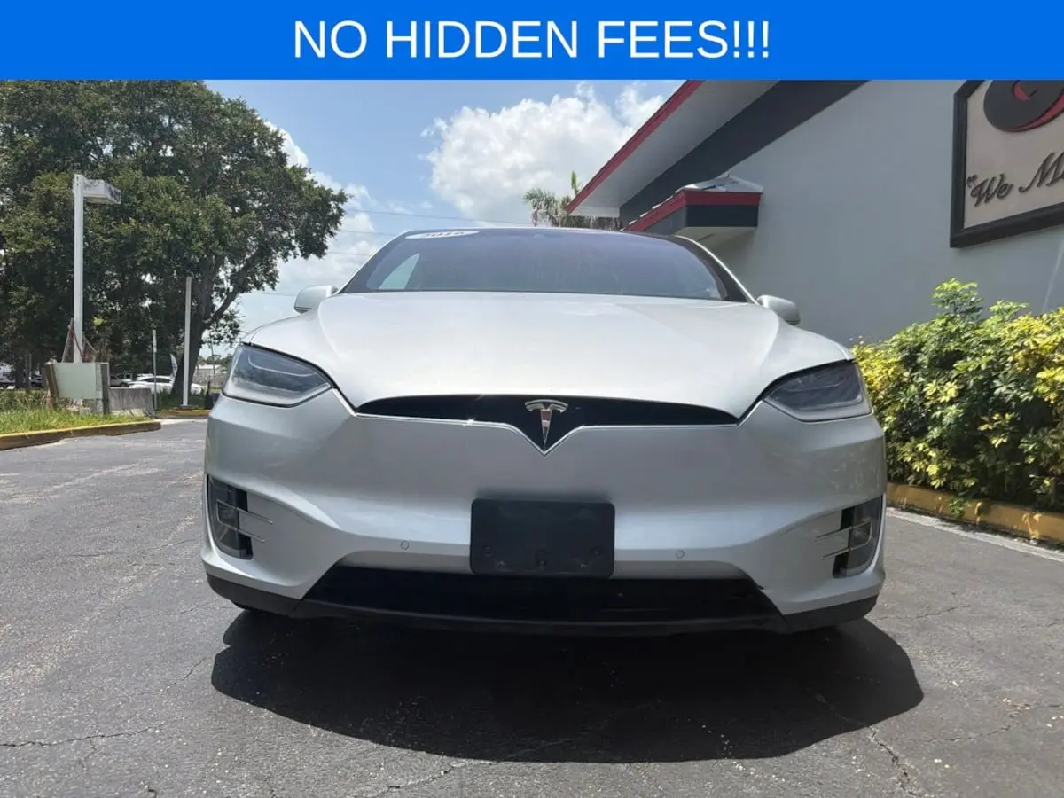 2016 Tesla Model X undefined photo 3