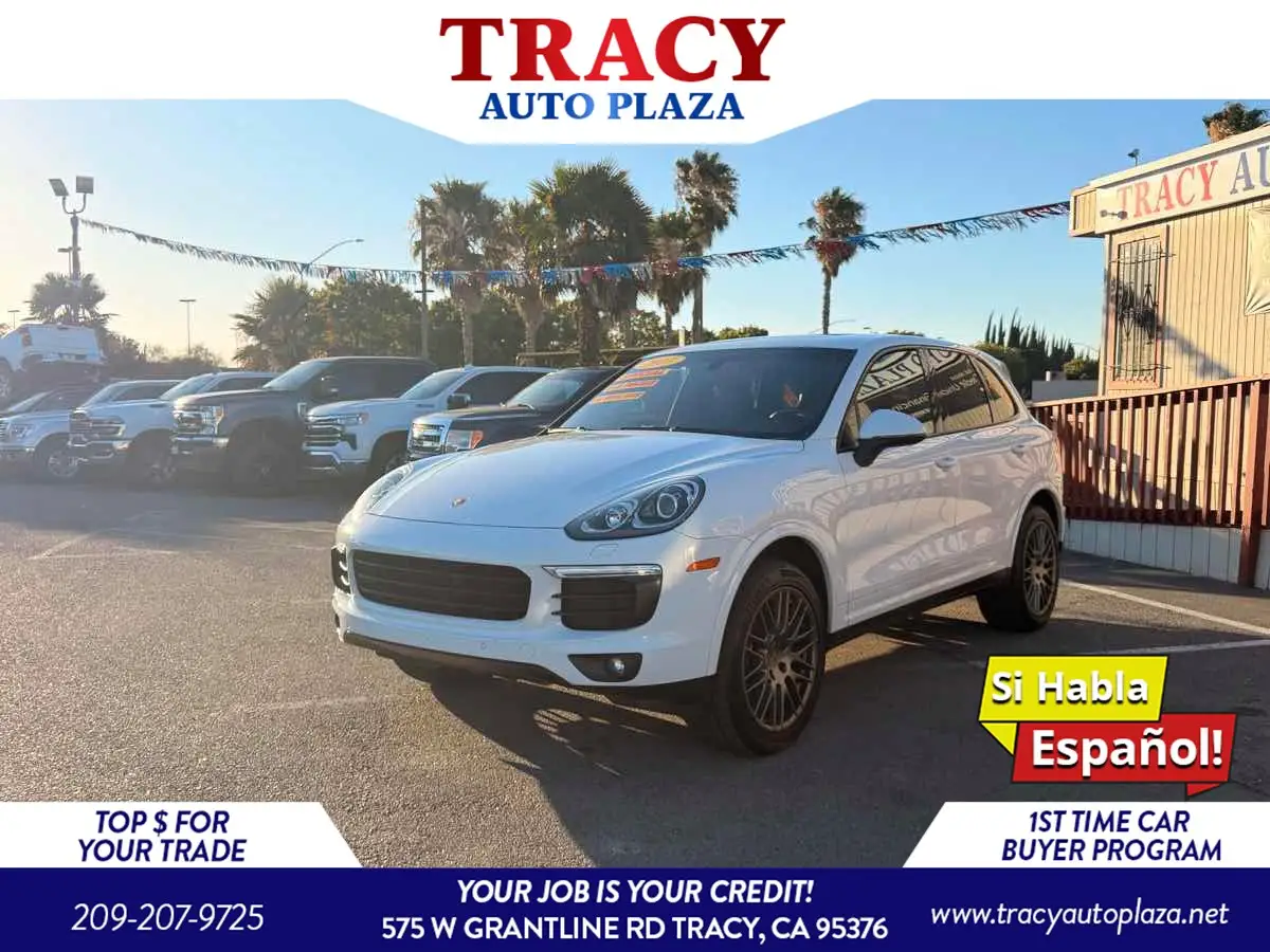 2017 Porsche Cayenne Platinum Edition photo 1