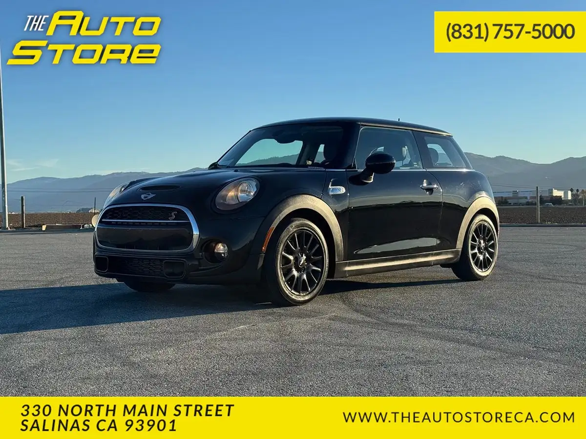 2017 MINI Cooper S's photo