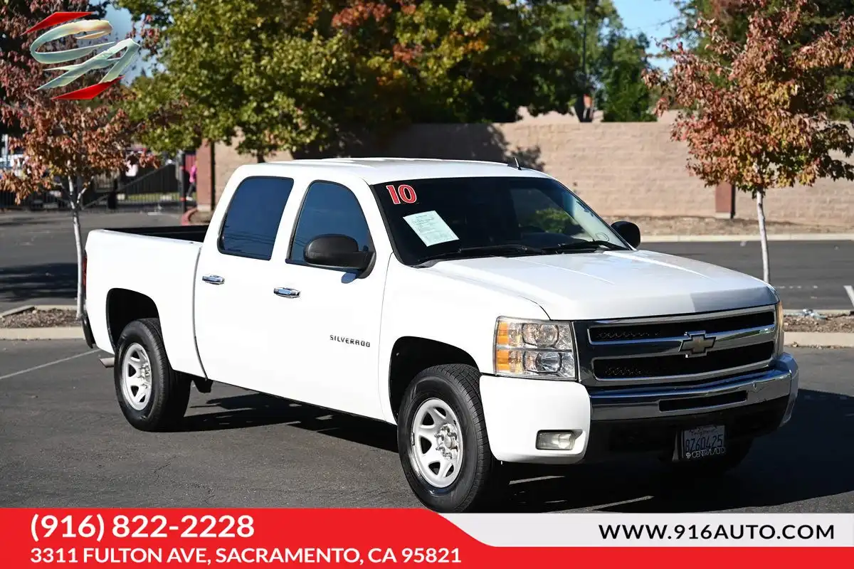 2010 Chevrolet Silverado 1500 LT 4X4 Crew Cab's photo