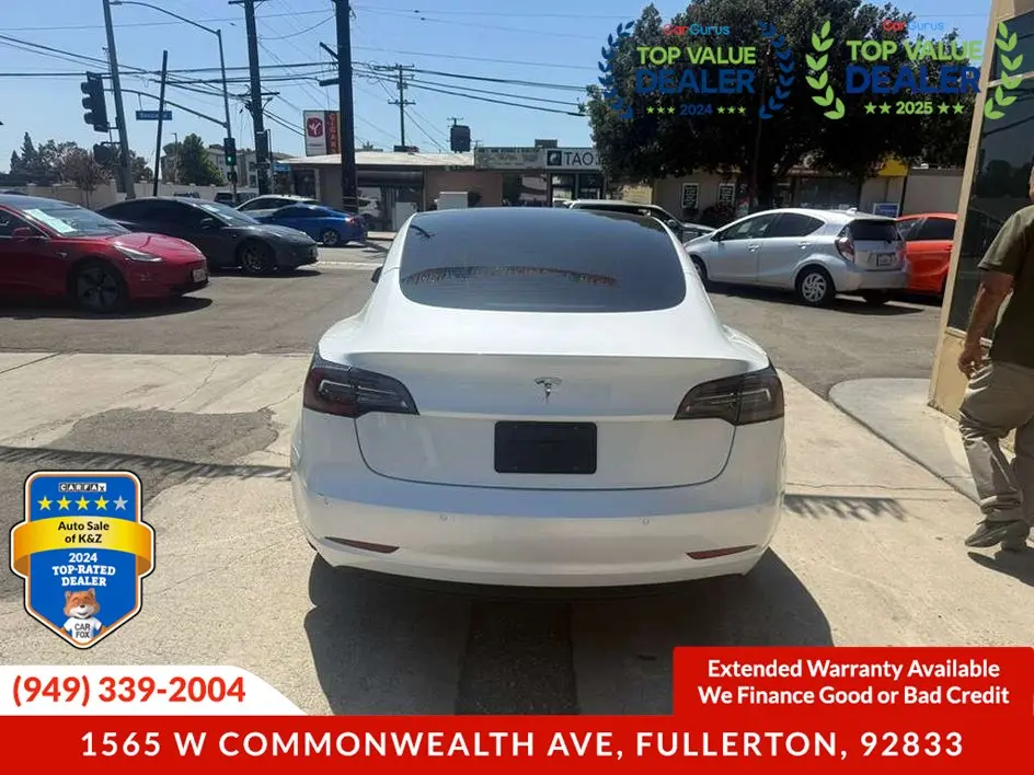 2021 Tesla Model 3 Standard Range Plus photo 5