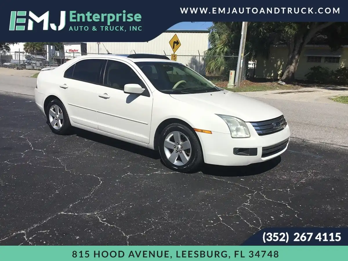 2009 Ford Fusion V6 SE's photo