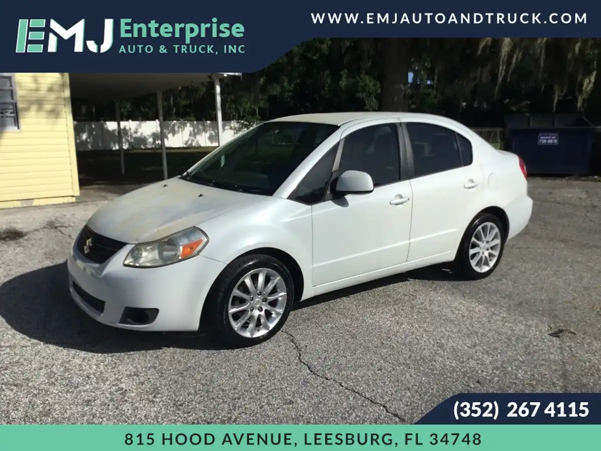 2011 Suzuki SX4 LE Anniversary Edition AT's photo