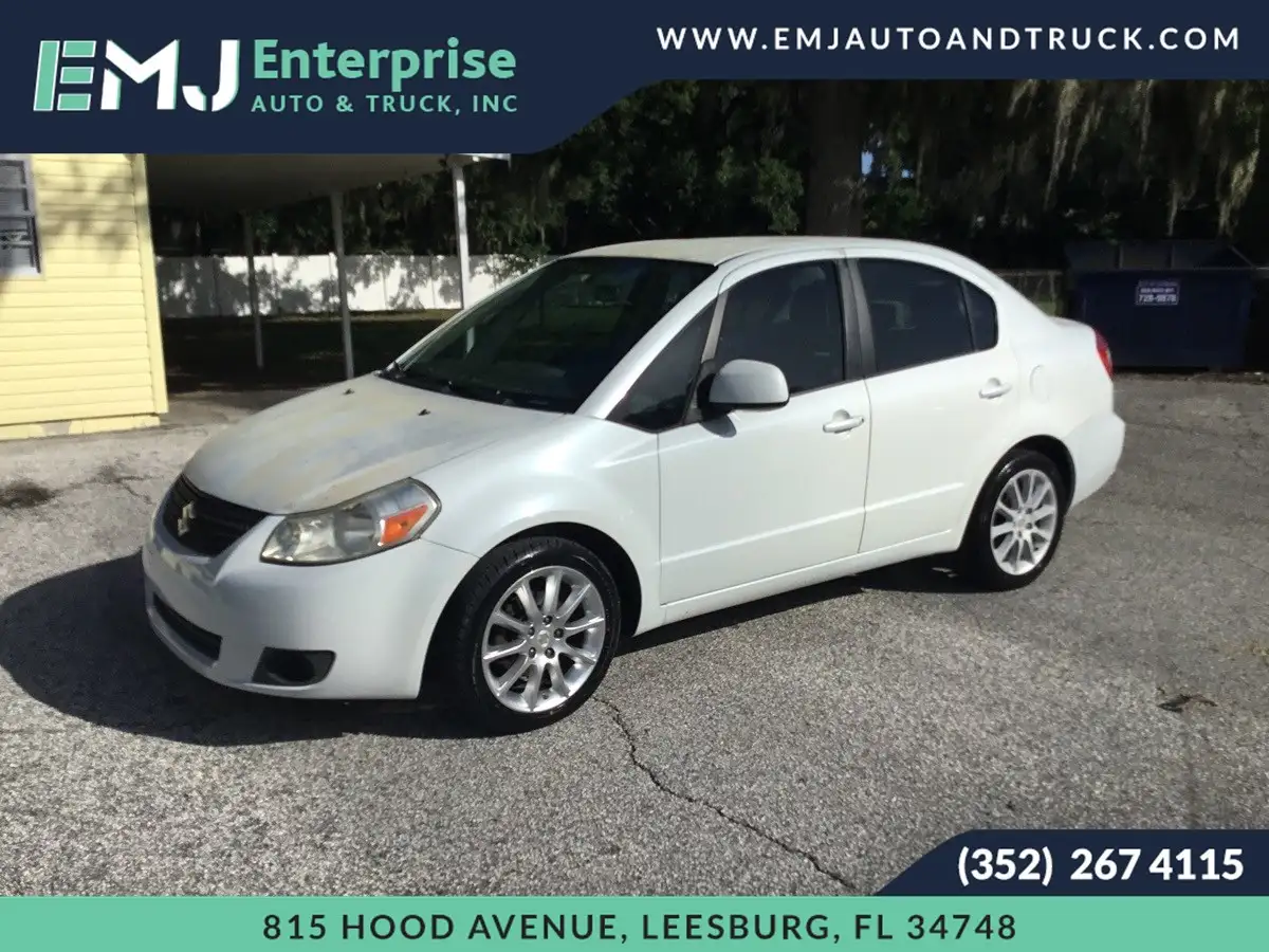 2011 Suzuki SX4 LE Anniversary Edition AT's photo